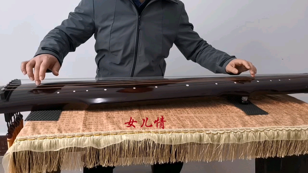 初学古琴女儿情