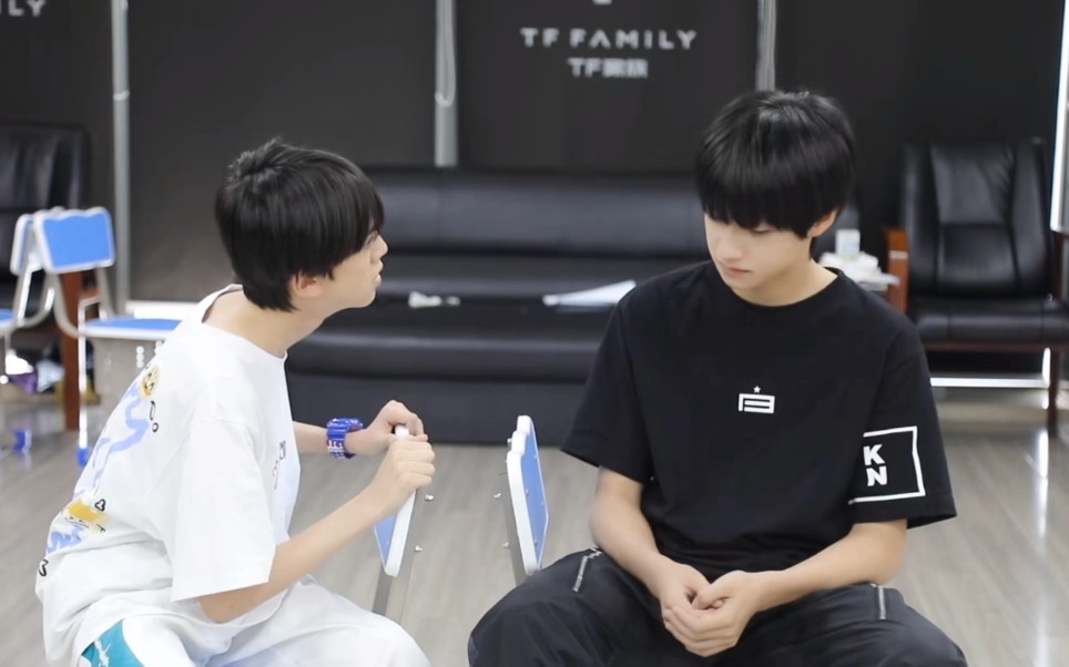 左航朱志鑫颜狗的天堂