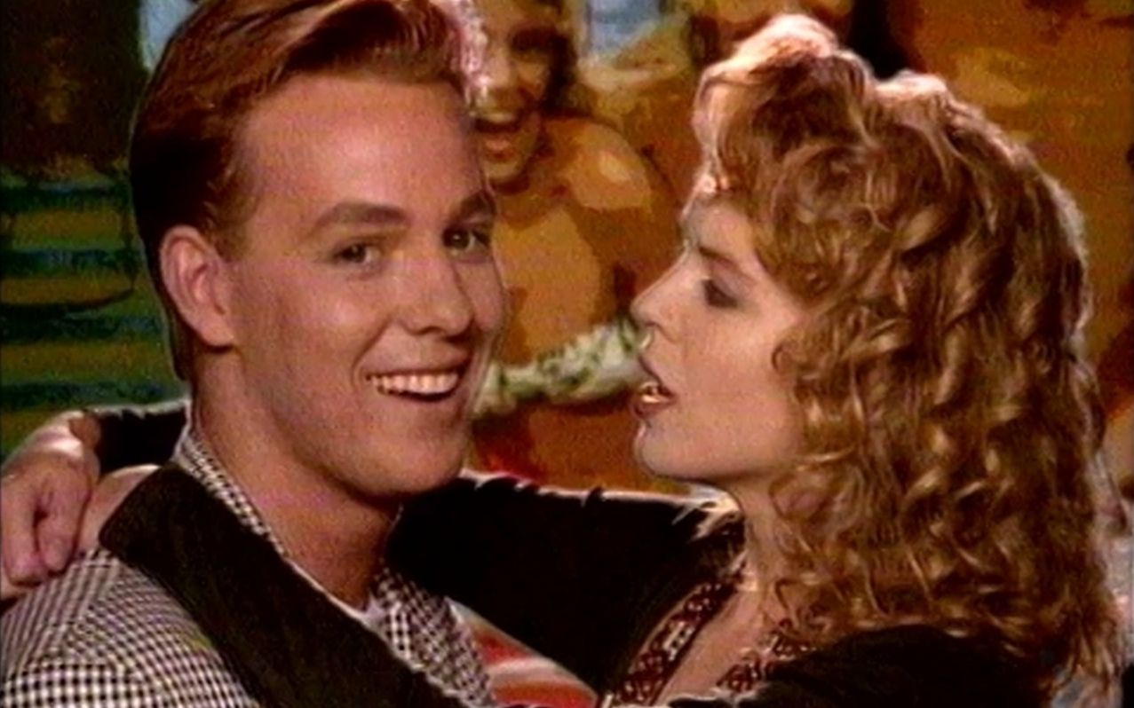 [图]蔡龄龄&胡增良 两颗心对话 英文原曲 Kylie Minogue & Jason Donovan - Especially For You