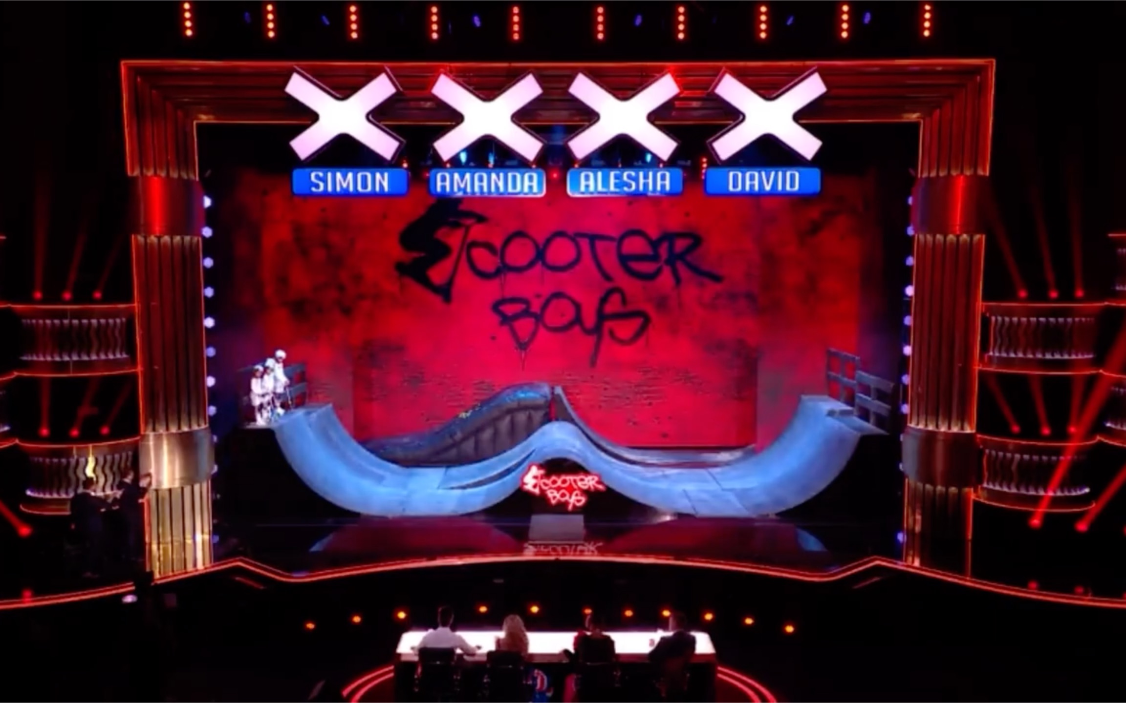 2022英国达人秀【scooter boys】半决赛表演,滑板车花样玩法,超帅超