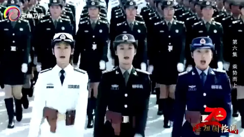 重温2009年国庆大阅兵，三军女兵方队出场时太震撼了！_哔哩哔哩_bilibili