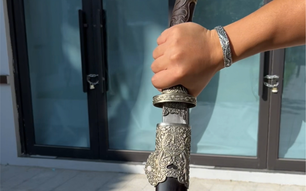 诸君,来燃烧我们的武侠梦!一把刀,便是一个江湖!