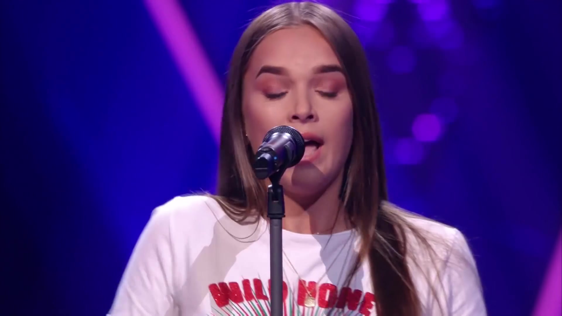 荷兰好声音学员翻唱 in the name of love -martin garrix &bebe