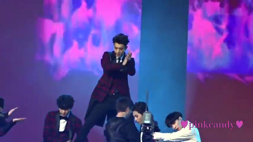 [图]【黄子韬】2015湖南exo跨年overdose黄子韬Focus，来源Pinkcandy