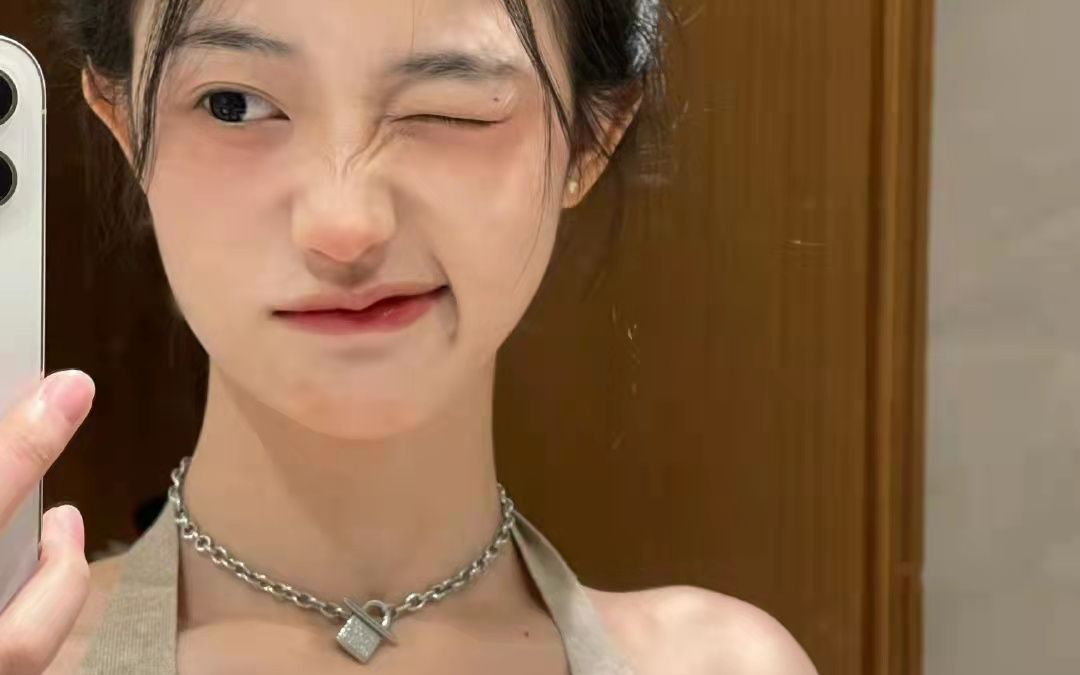 不要整天浑浑噩噩沉迷美女~~ @鱼岁岁_哔哩哔哩_bilibili