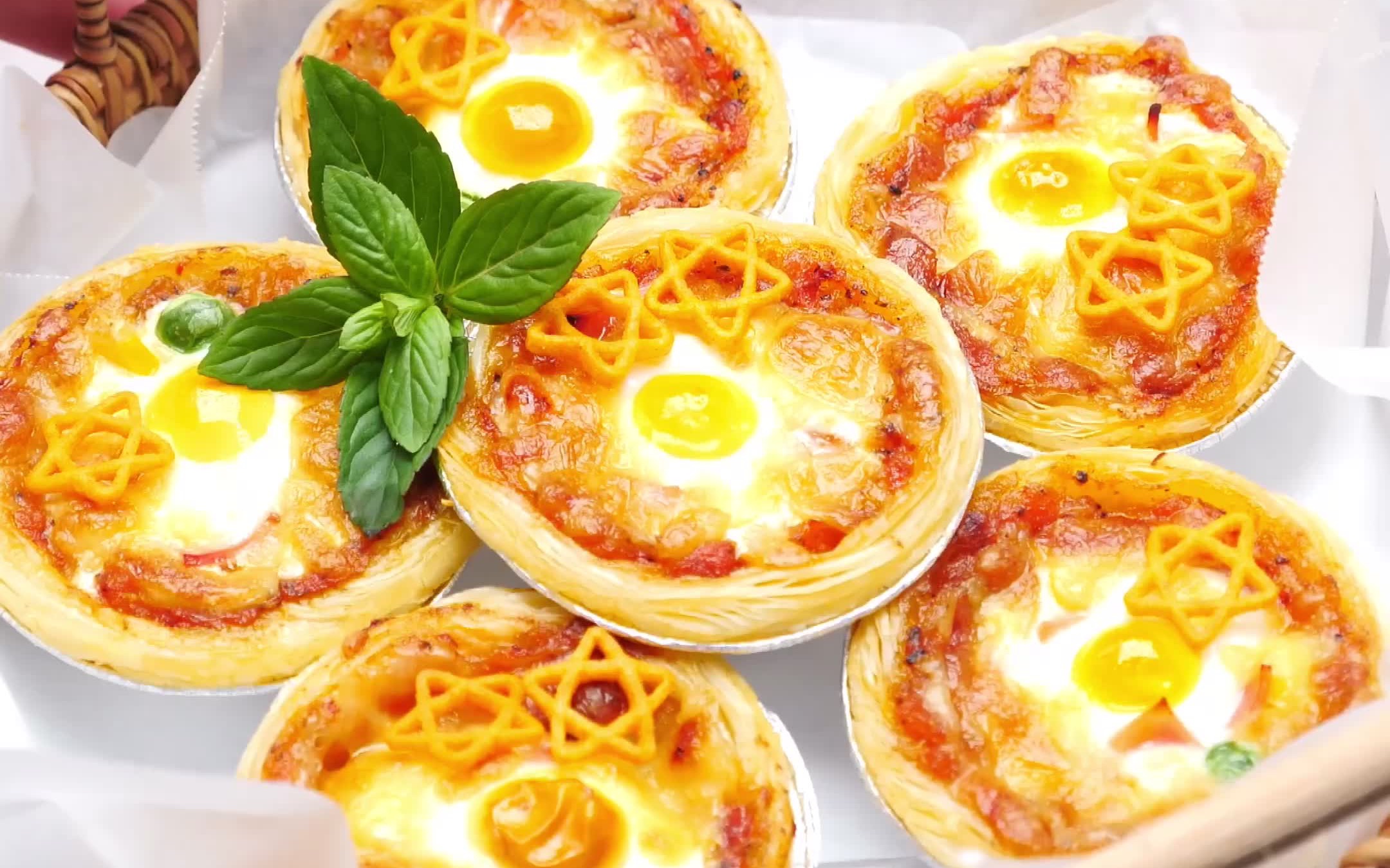 【迷你披萨蛋挞 养生系红枣牛奶】一口一个的小披萨,吃了就停不下来哦