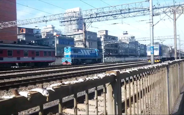 武局南段夏珂馨0429牵引福龙车k1268 福州-重庆北通过_哔哩哔哩_bili