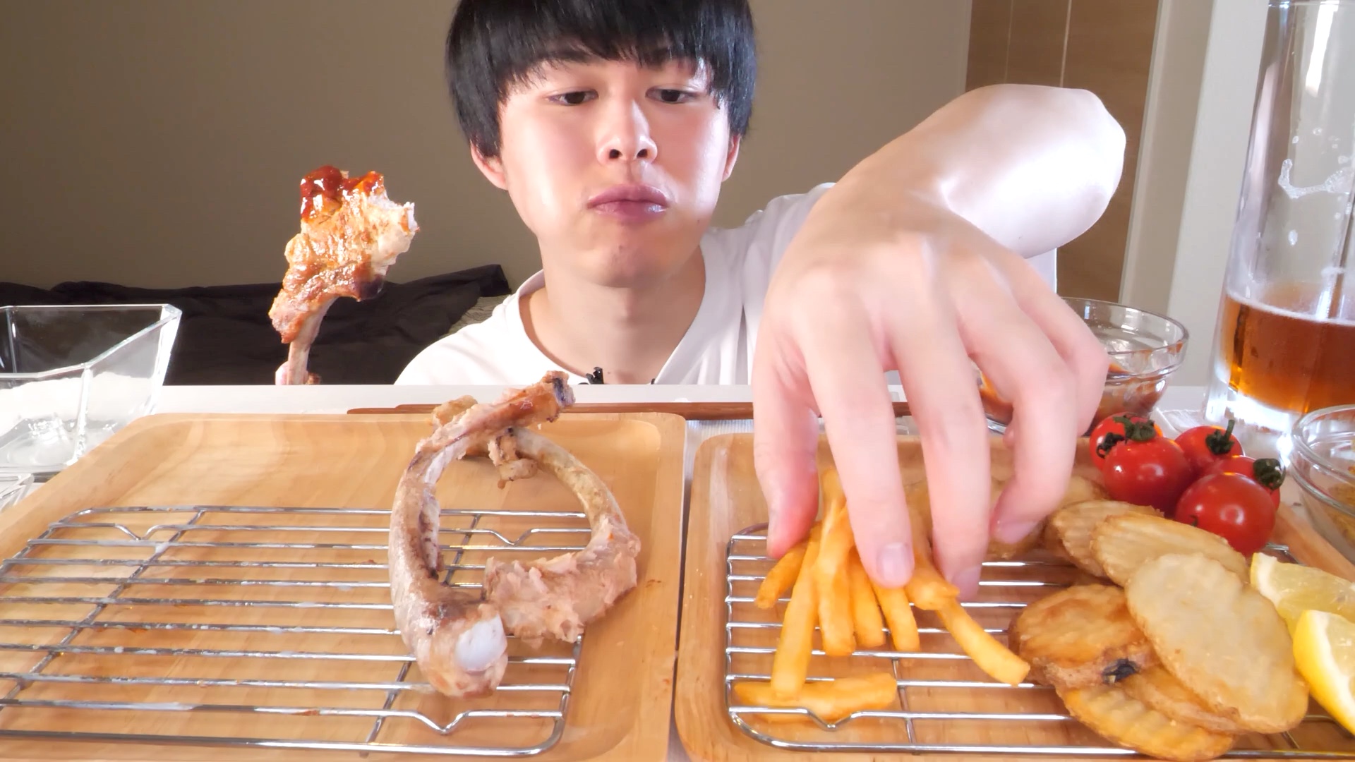 【日本吃播 ryoma】8.31更 牛排 薯条_哔哩哔哩_bilibili