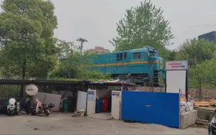 Tải video: ND5-0027复活了？大老美开52659次单机不鸣笛宁芜下行快速通过，险些漏拍!