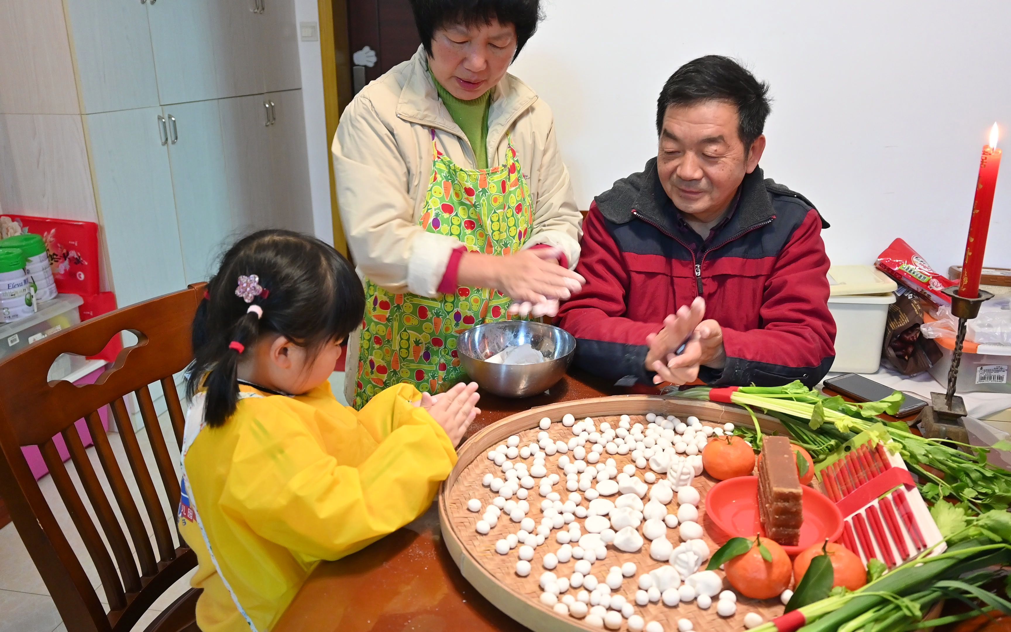 全站最萌冬至搓汤圆_哔哩哔哩_bilibili