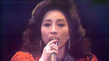 宇多ひかる、さん、 宇多田光Utada Hikaru Sunglasses. 2004 January 29