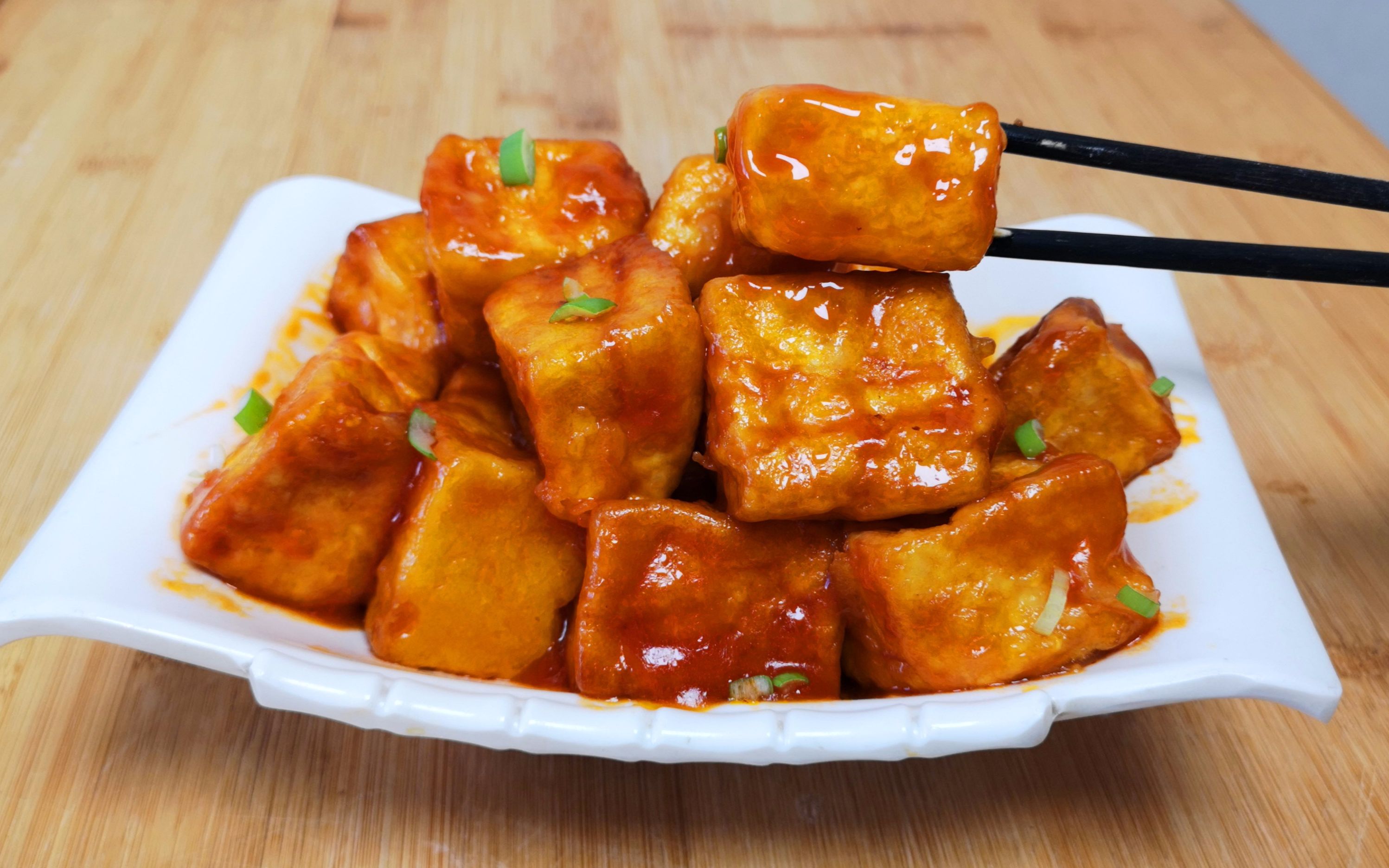 教你一个糖醋豆腐简单的做法,一盘成本3块钱,酸甜可口,太香了_哔哩