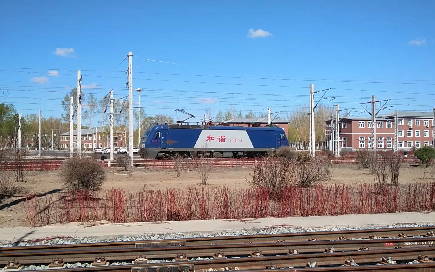 【齐齐哈尔机务段】哈局哈段hxd30456转线(2)2017.04.30