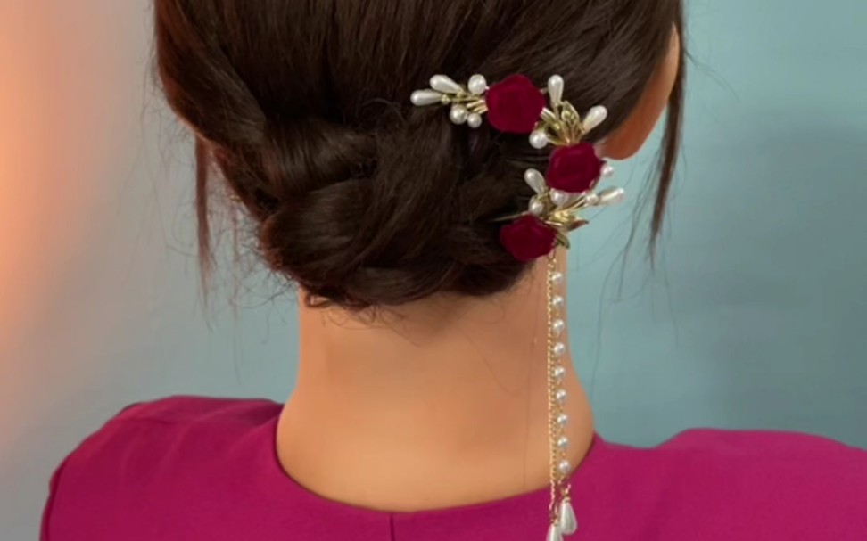 发簪优雅低盘发