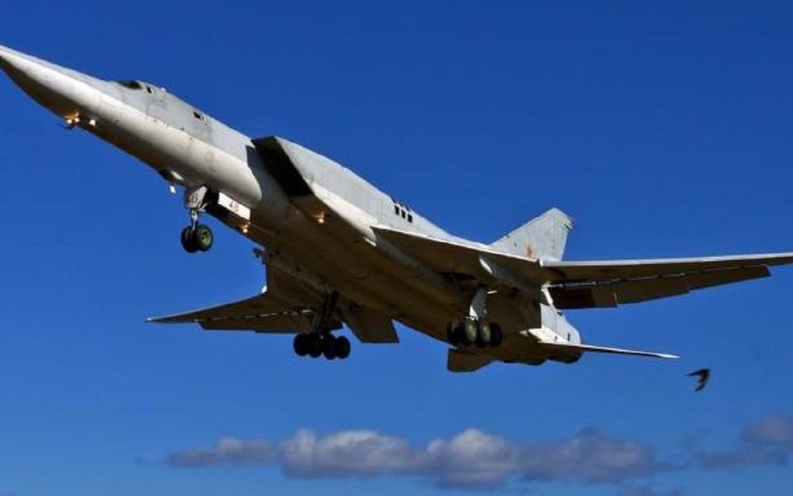 俄罗斯kh-32巡航导弹亮相,航母还有什么优势?_哔哩哔哩_bilibili