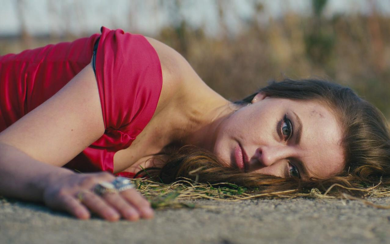 katharine isabelle 88y15p01