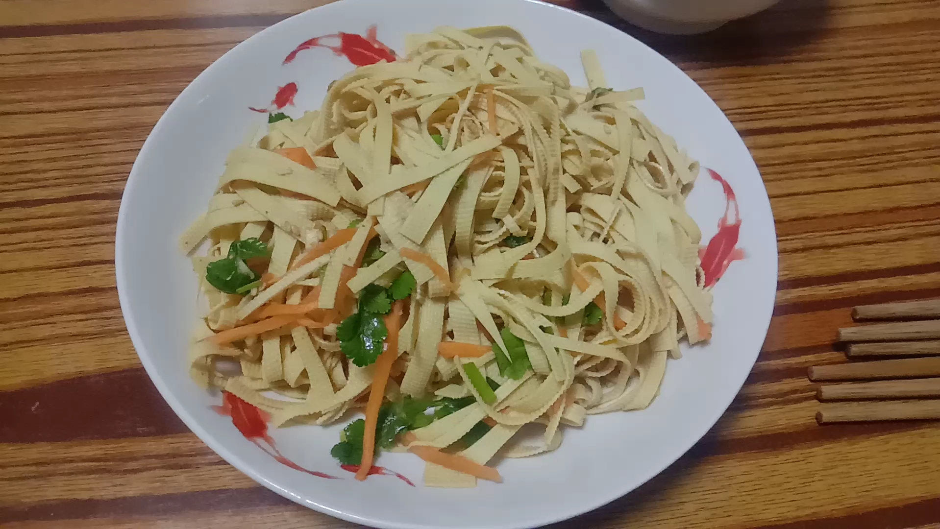 今天吃炝干豆腐丝