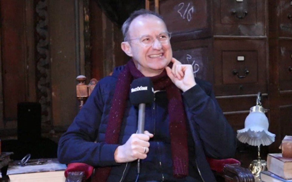 [图]中英｜A Christmas Carol: A Ghost Story _ Interview with Mark Gatiss（2021.12.6）