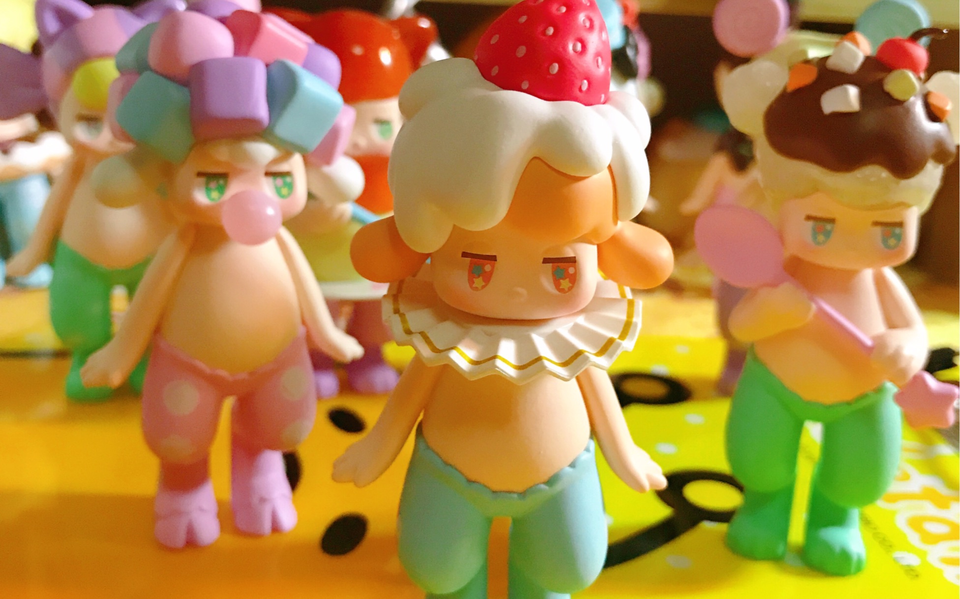 泡泡玛特潘神甜品系列盲盒端盒,都是小可爱呀!