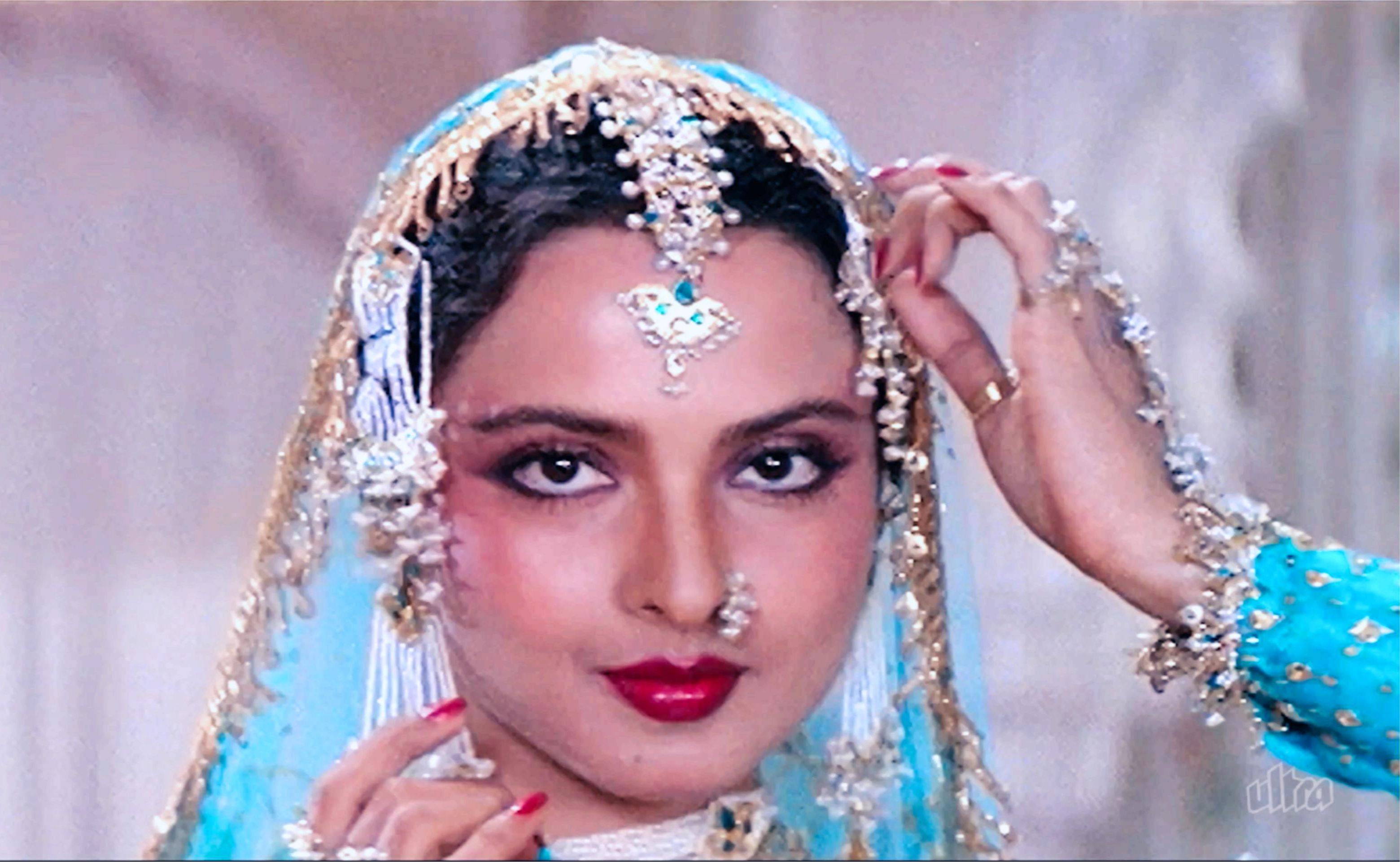 【印度歌舞】天生丽质难自弃:rekha《落电惊鸿|kasam suhaag ki