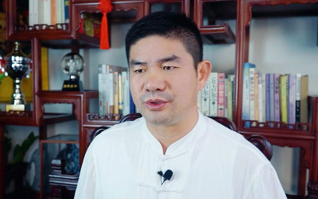 听洗髓功两项世界纪录保持者,太极禅源叶伟老师讲:为什么打坐不能冥想