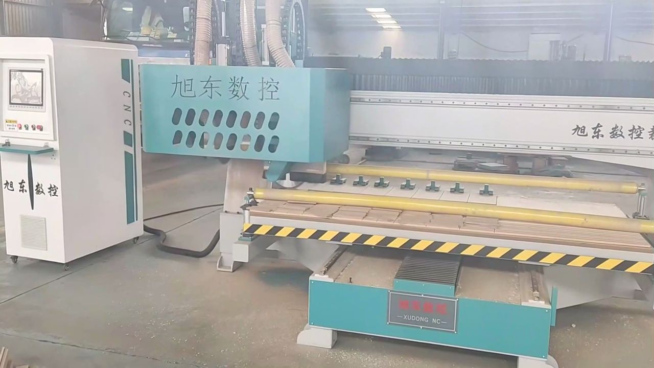 数控裁板锯视频 包装箱下料锯完美生产