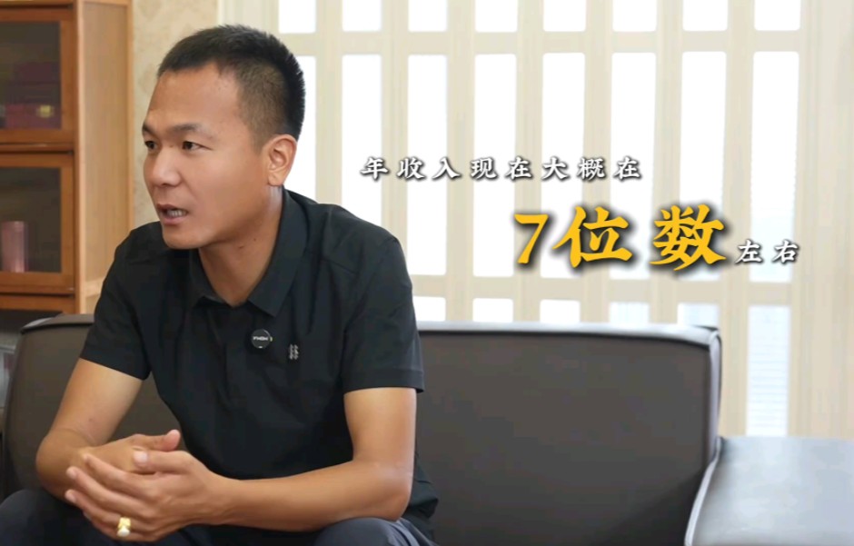 今天不玩梗,让我们细致的了解一下潘宏!-潘宏愛玩狗-潘宏愛玩狗-哔哩哔哩视频