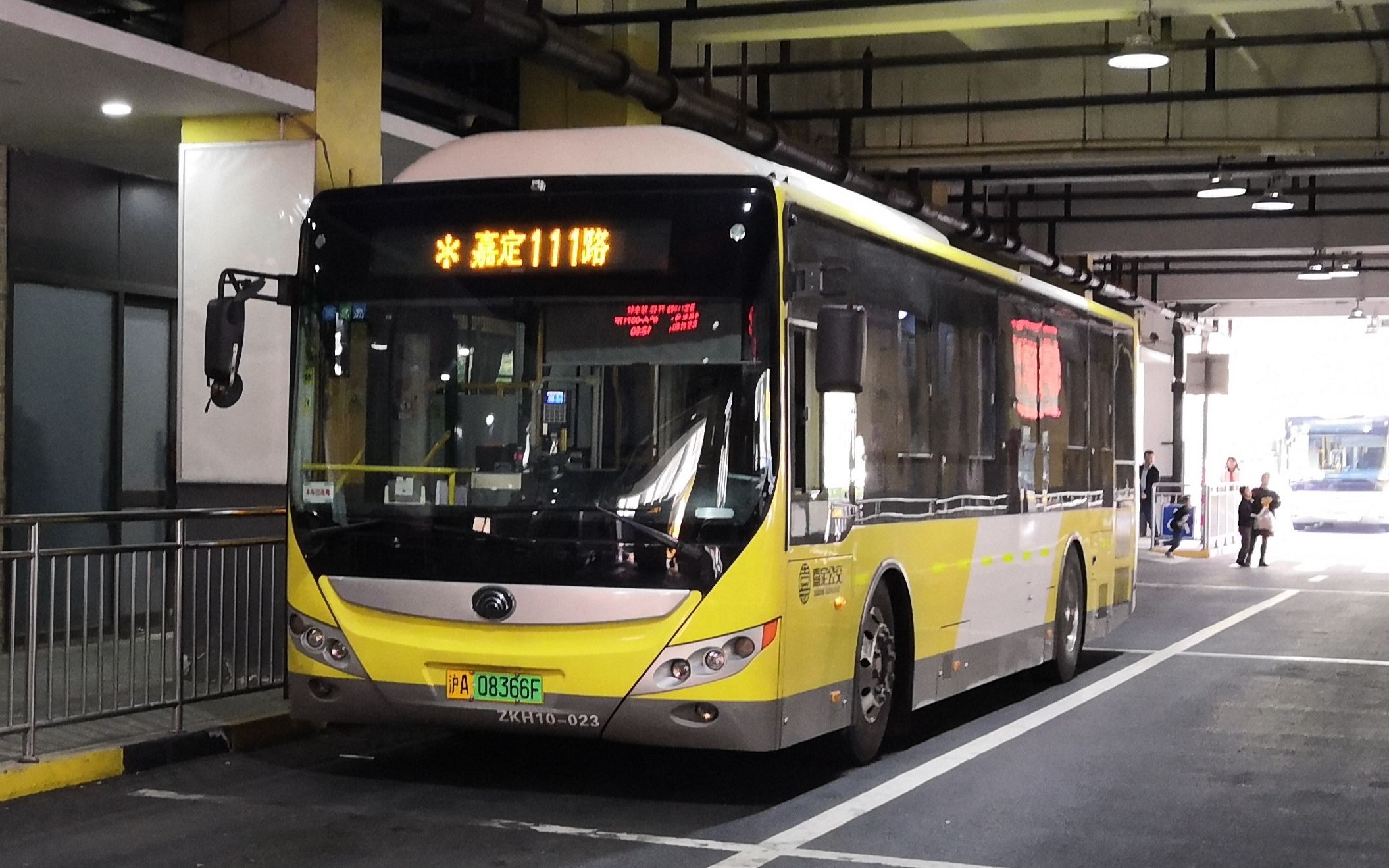 南翔站末班接驳线 上海公交 嘉定111路 和裕路金昌西路方向 前方展望