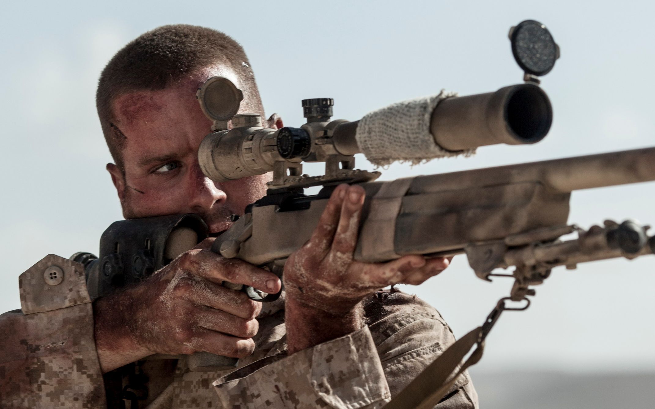 狙击手麦克:真人版吃鸡!跳伞后遇到bug,凭借m24大杀四方!