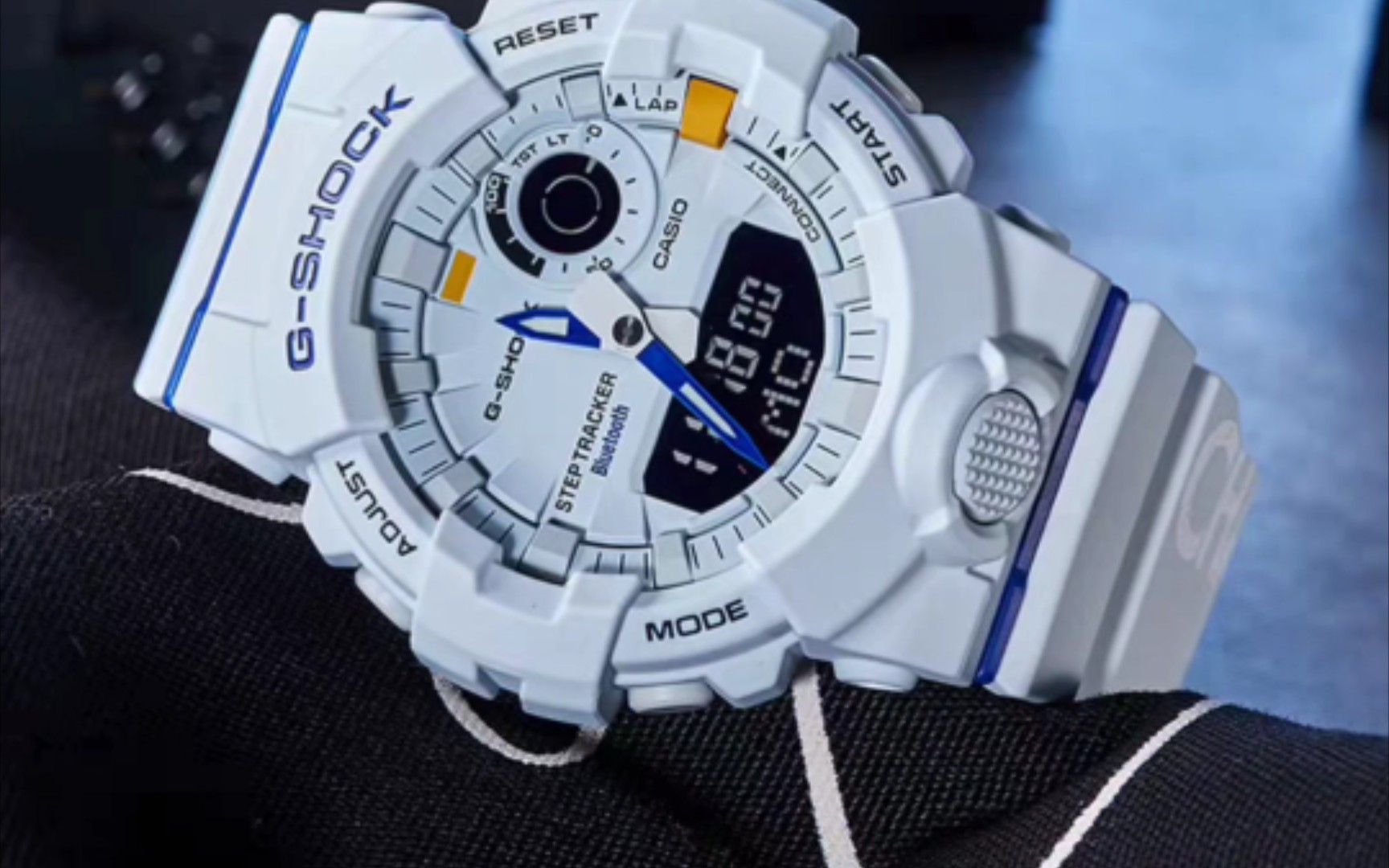 推荐一款颜值很高的卡西欧白武士