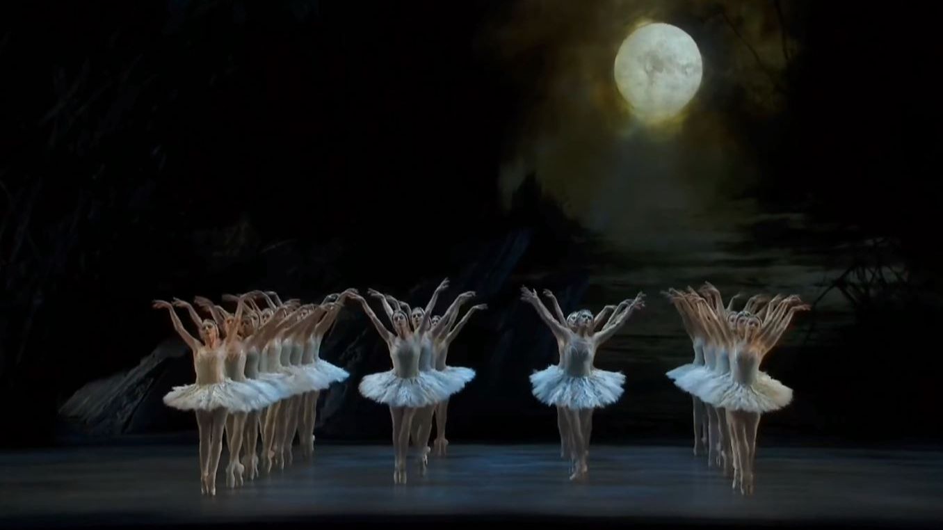 英皇芭蕾天鹅湖 二幕白天鹅群舞 2024 英国皇家芭蕾舞团