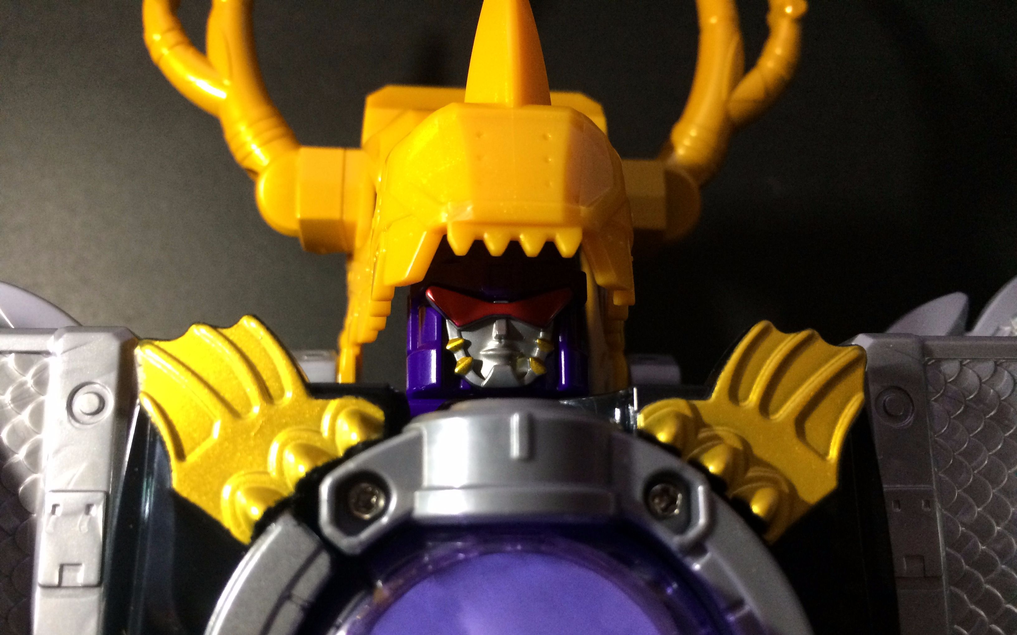 宇宙战队九连者 ryuutei-oh(龙帝王)dx