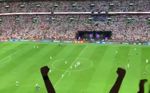 Скачать видео: 英格兰女足欧洲杯夺冠瞬间 - It's coming home 温布利大合唱 破纪录八万千人观战