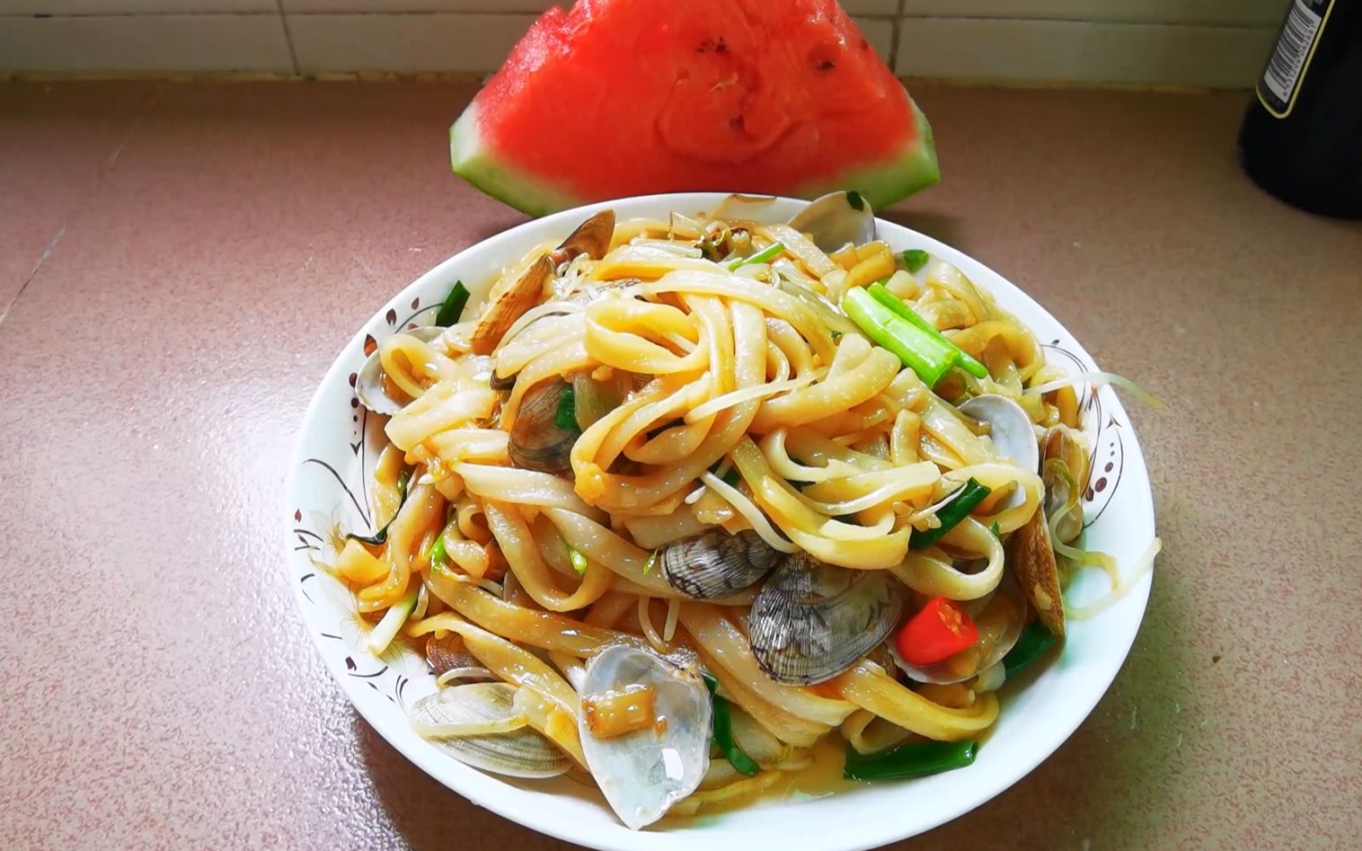 《海鲜炒河粉》