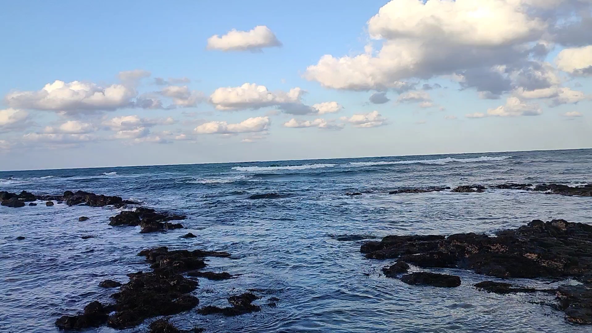 推荐大家去济州岛旅游,这海滩太美了!
