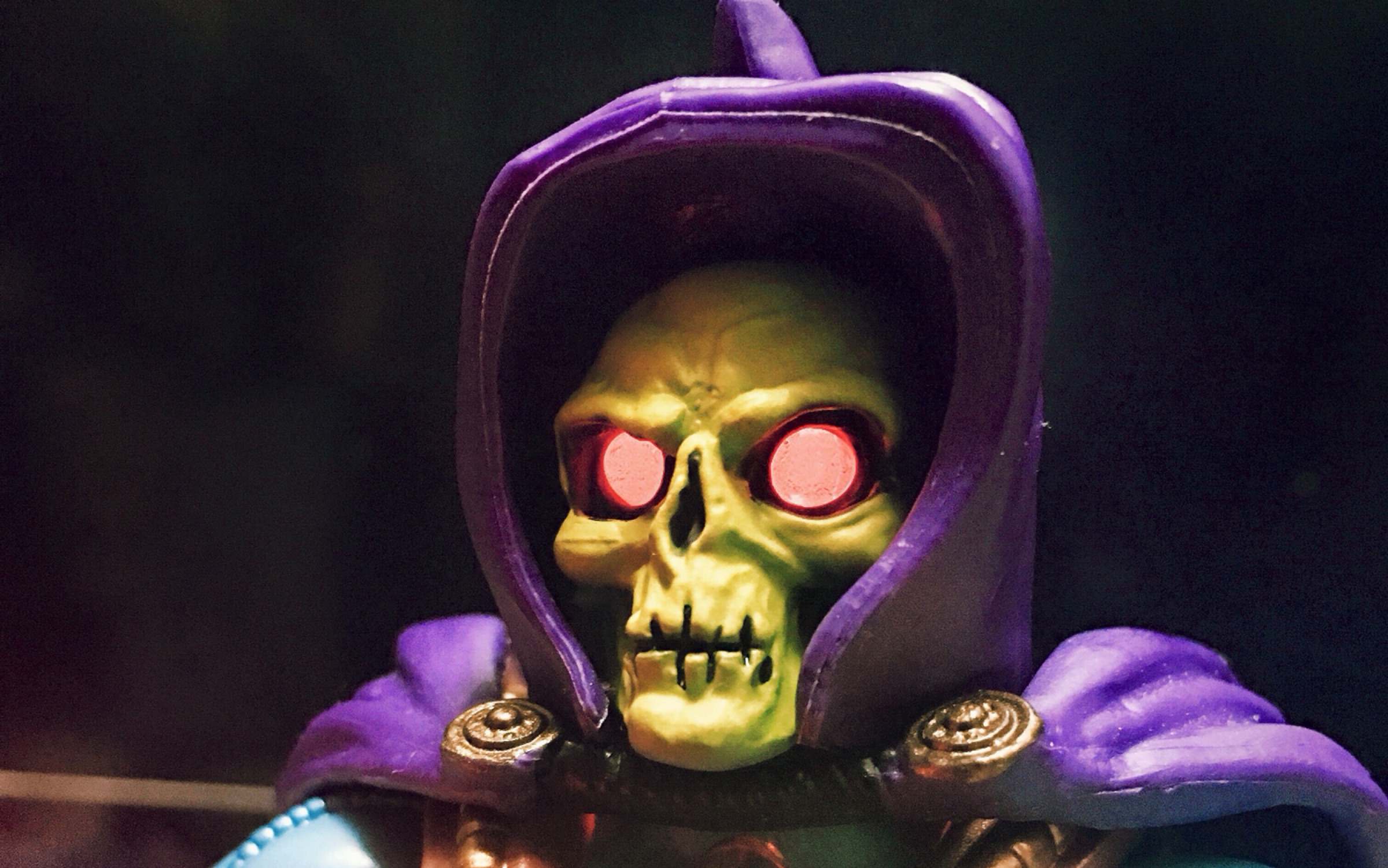 美泰 希曼 宇宙骷髅王 可以发光喔