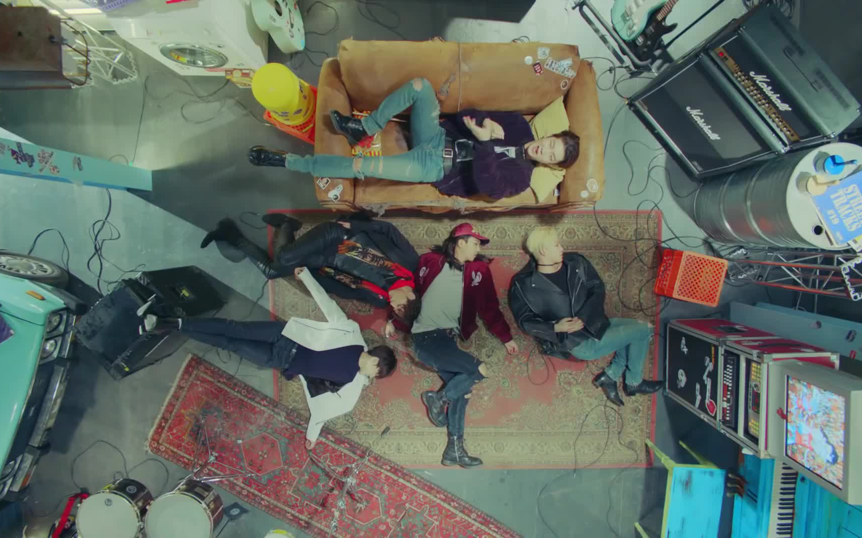 [图][1080P]【WINNER】 'SENTIMENTAL' MV