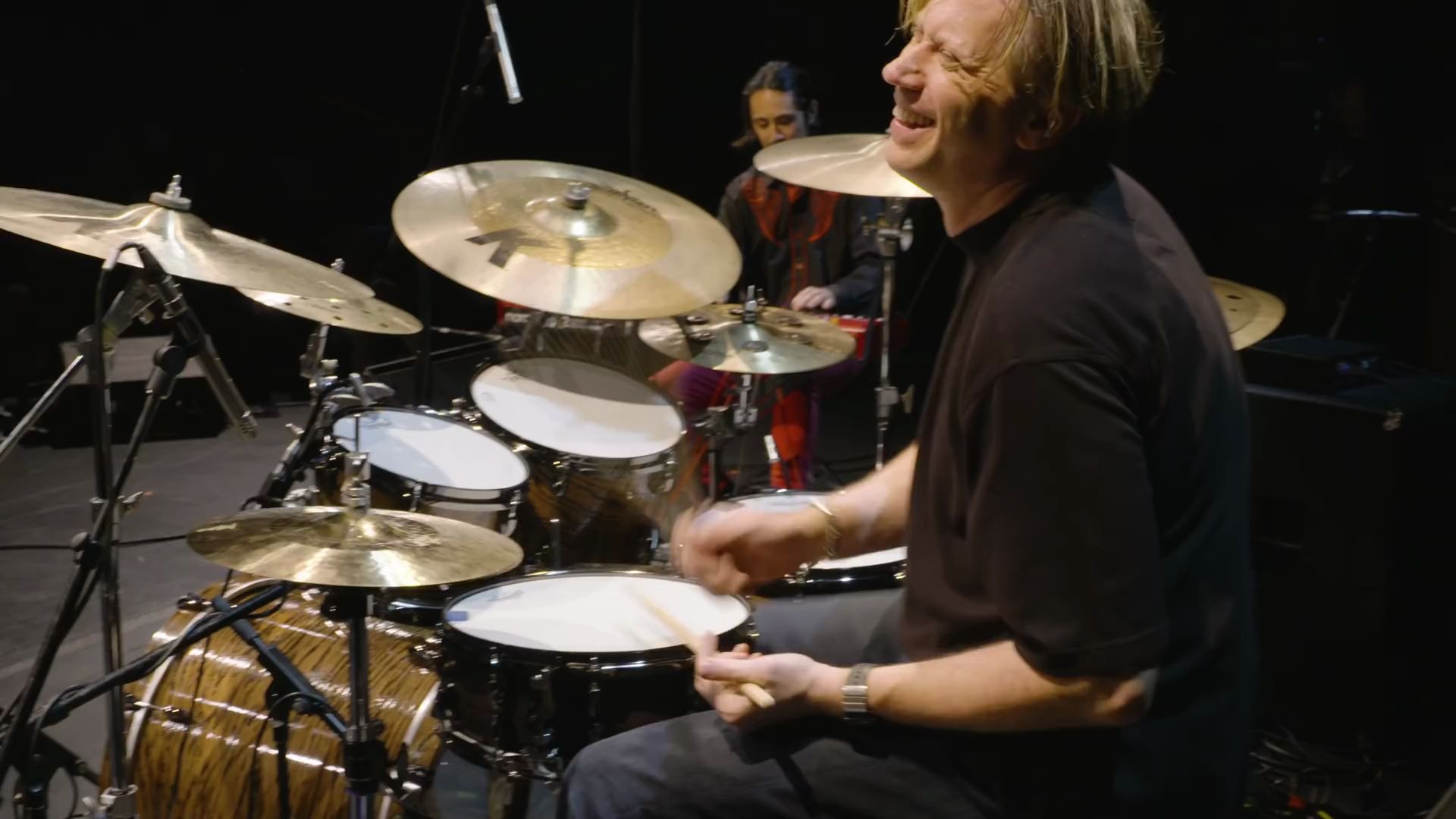 调皮的打击乐神人tommy igoe 轻松驾驭爵士鼓