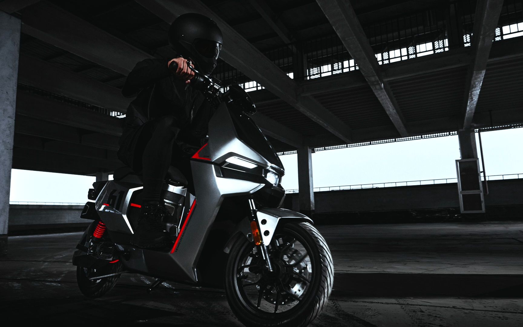 开战!新品小牛f400t · 机甲战车发布!