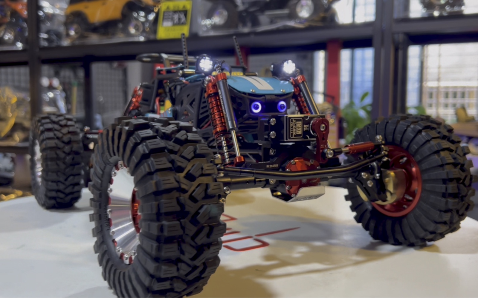 rc模型攀爬车迅猛龙 将军府改装车 管架性能车四轮转向 双速三挡断传