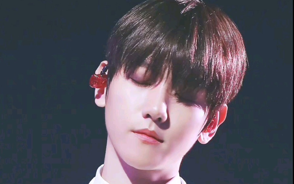 【边伯贤】白西装