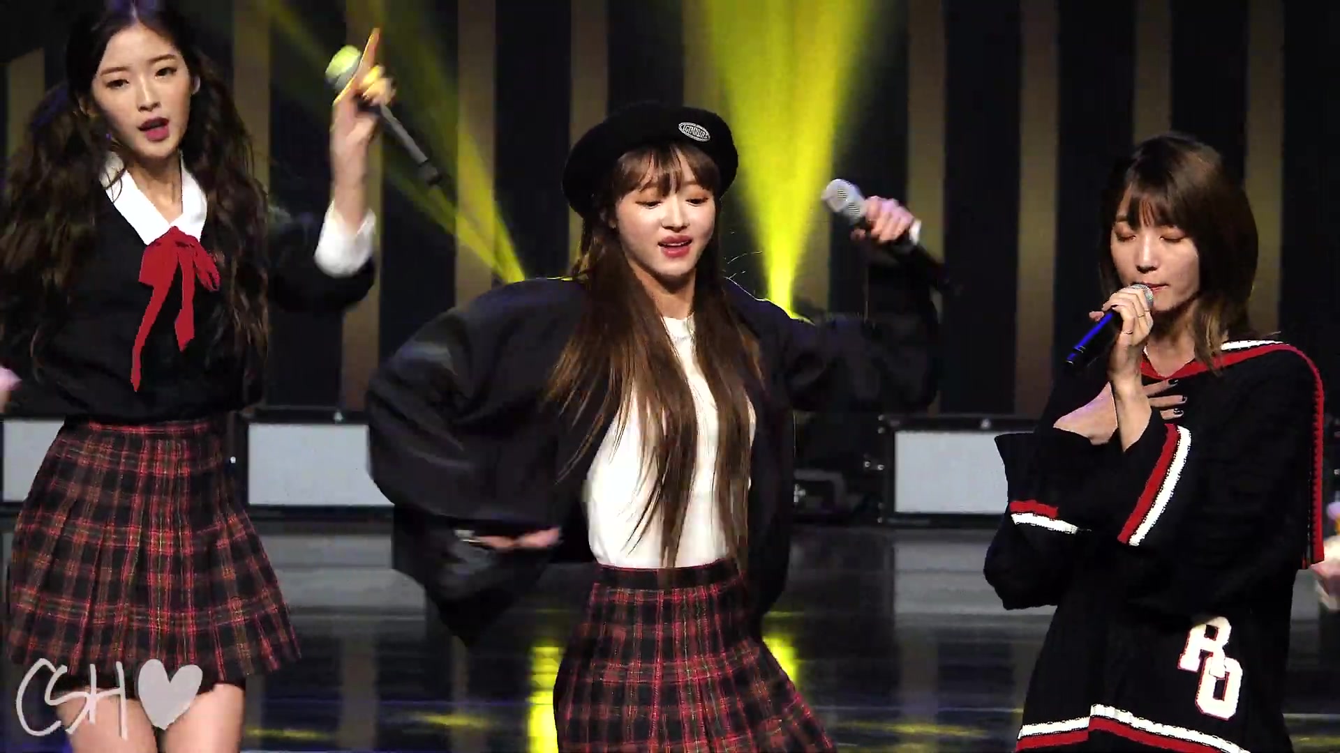 191004 第10届晋州-西安 石榴花的春天 ohmygirl舞台饭拍视频合集