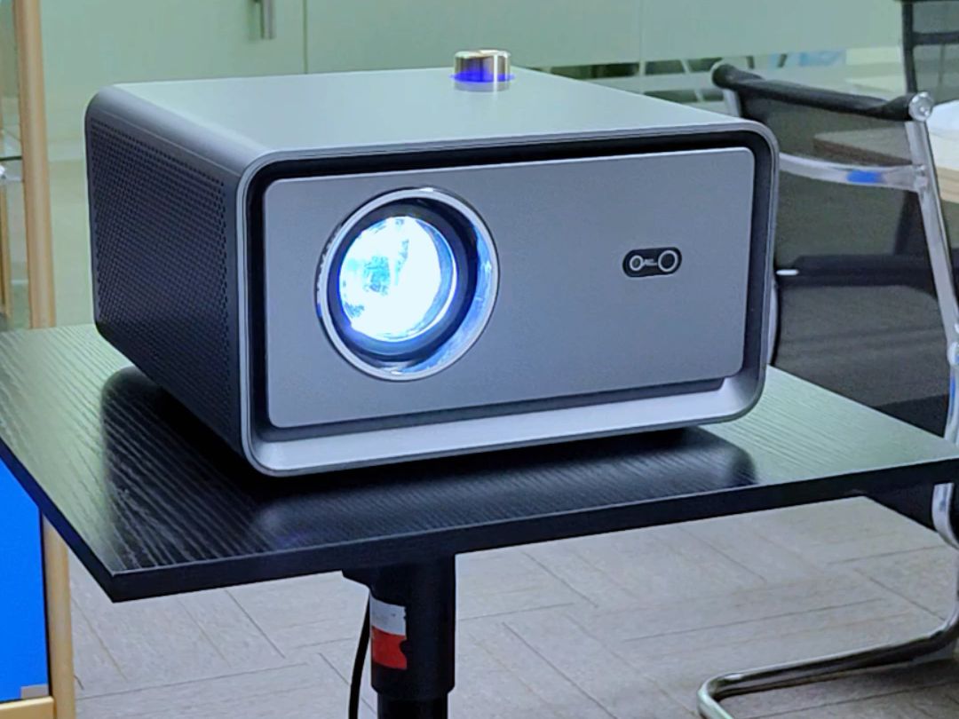 轰天炮投影仪h96投影效果展示