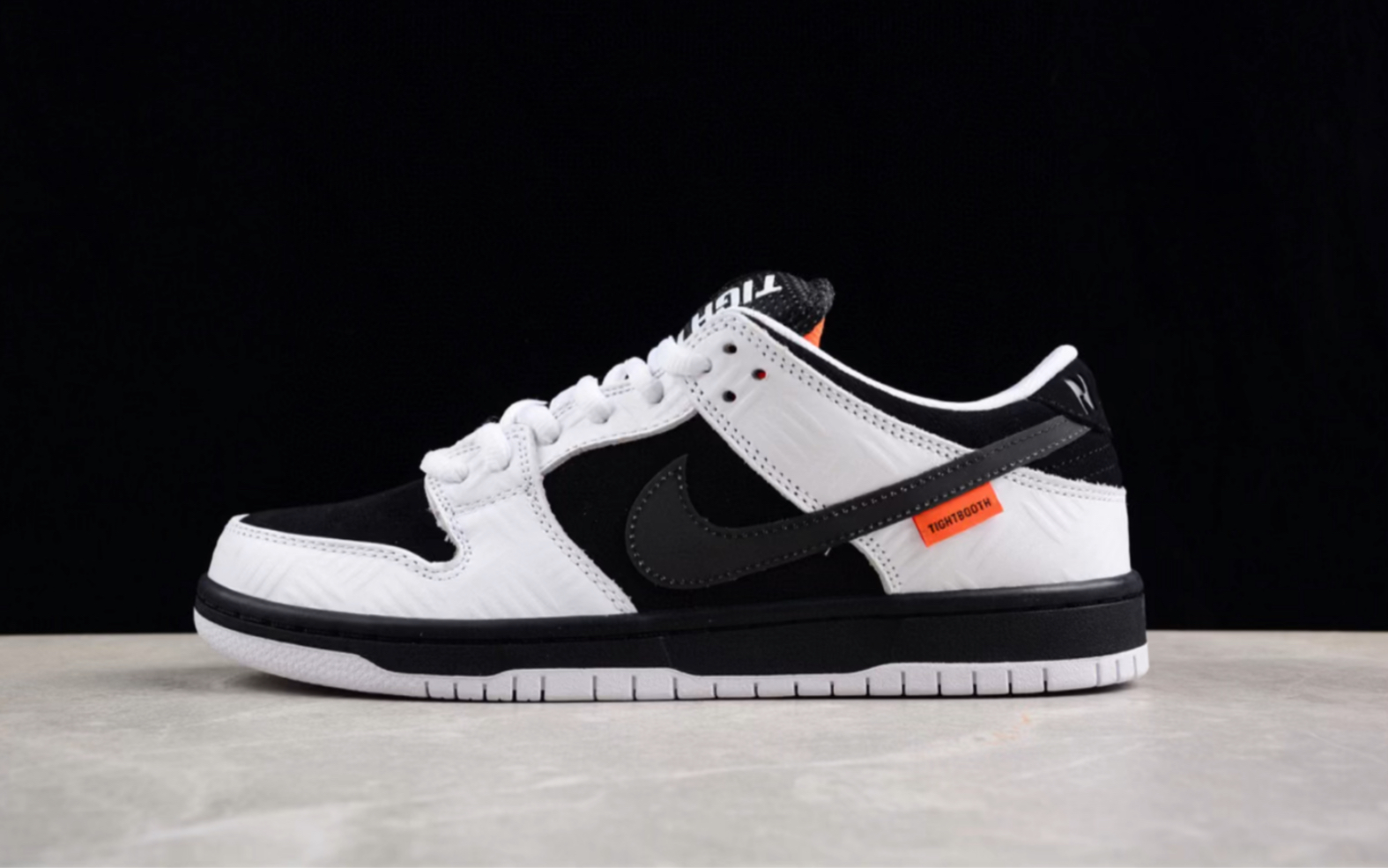 耐克 tightbooth x nike sb dunk 联名反转熊猫低帮滑板鞋 fd2629-100