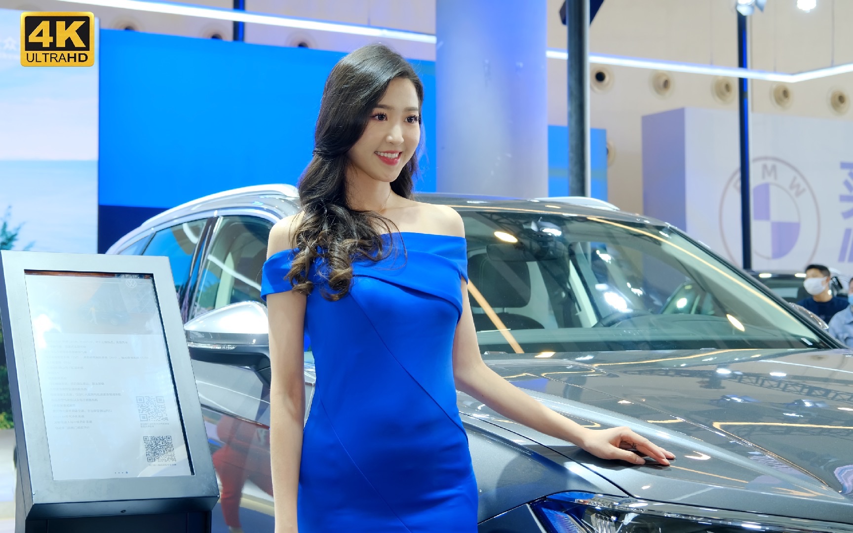 2021年11月,大众展台美女车模走秀 南宁东盟车展4k