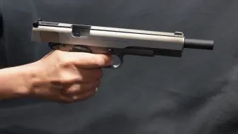 “火药”版BB弹射击抛壳