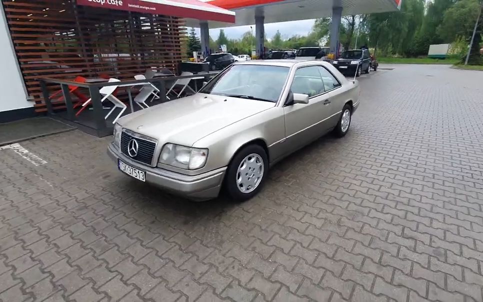 【第一人称试驾】奔驰第一代e级w124 coupe试驾体验