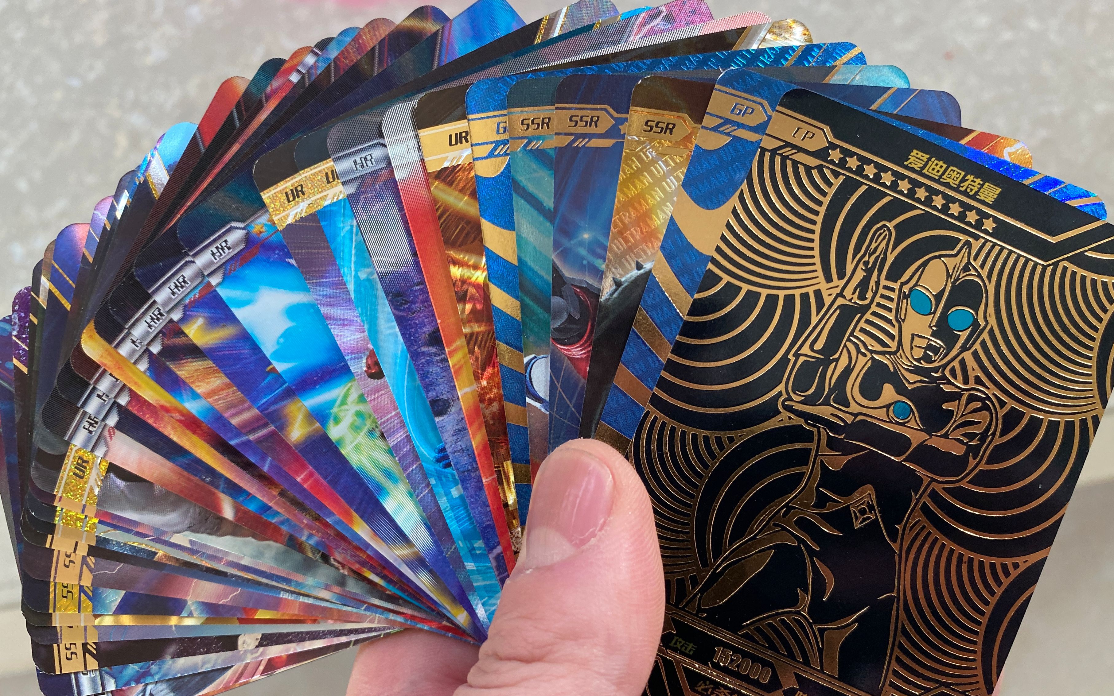 奥特曼蓝金gpur黑金cp卡介绍你少哪一张