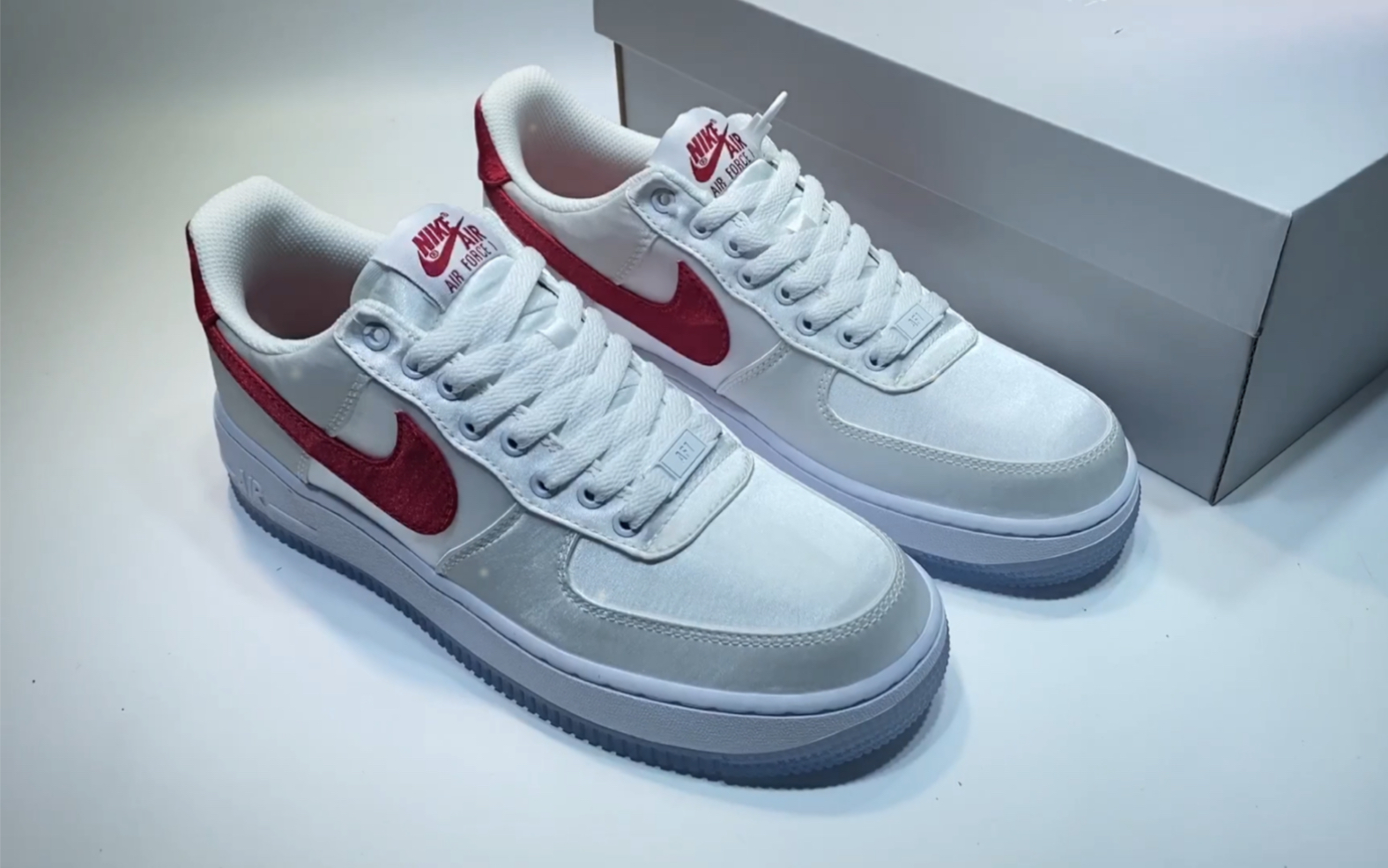 耐克 nike air force 1 low satin white redo 空军一号白红运动鞋dx