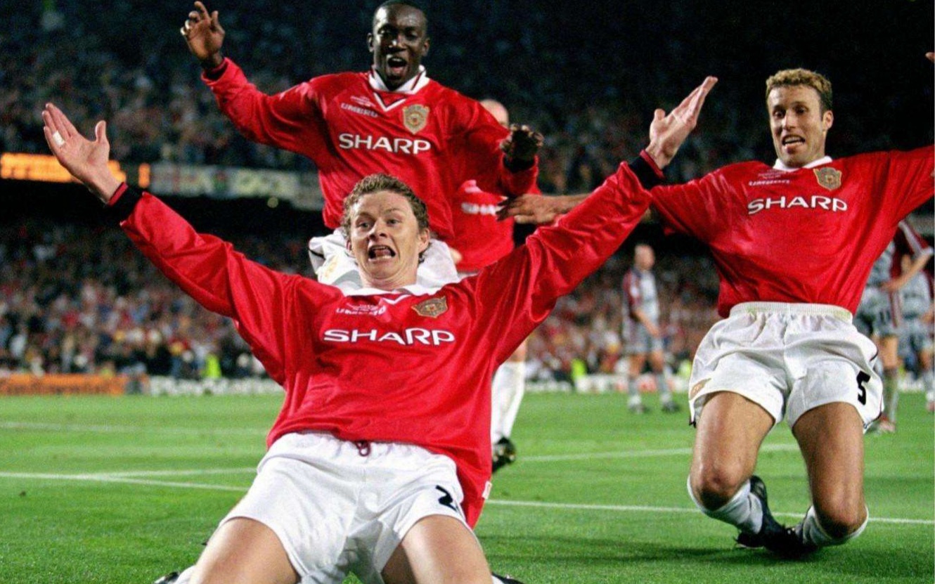 无良商人还抢注曼联全队姓名没想到栽给了夏普兄弟